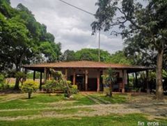 Pachita Mama - Finca en Cali, Valle del Cauca